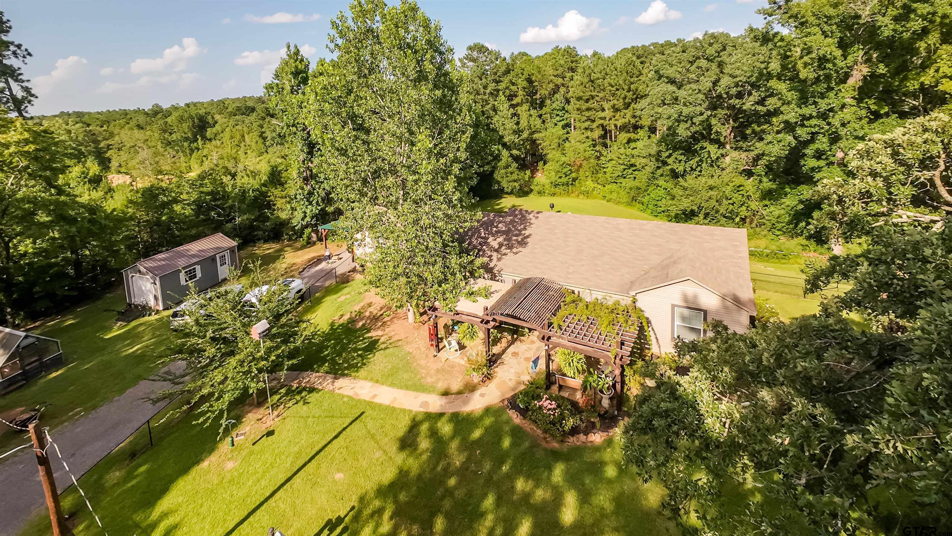 438 Sunshine Dr
