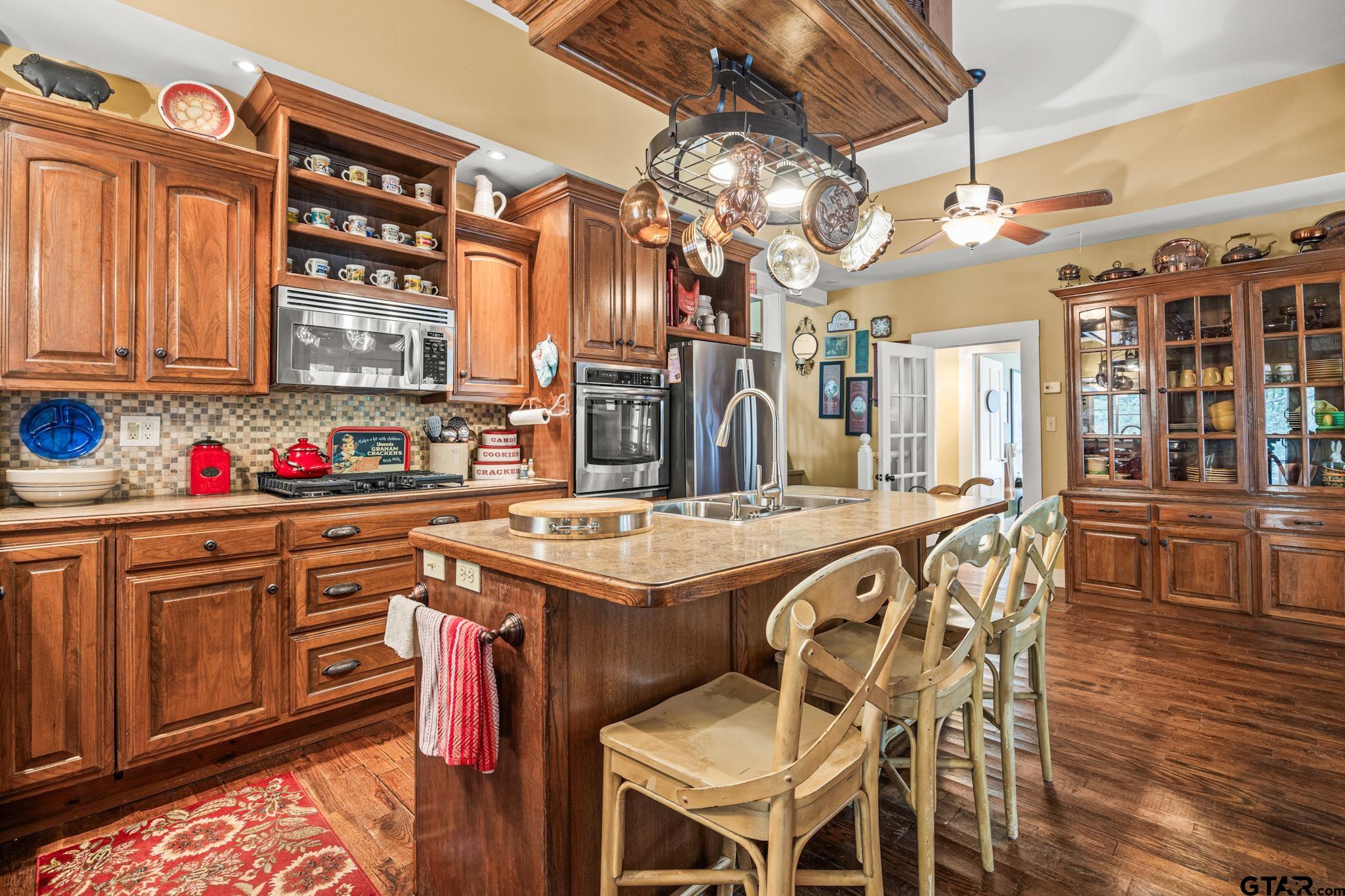 Troup, Texas 75789, United States, 3 Bedrooms Bedrooms, ,2 BathroomsBathrooms,Residential,Active,46504