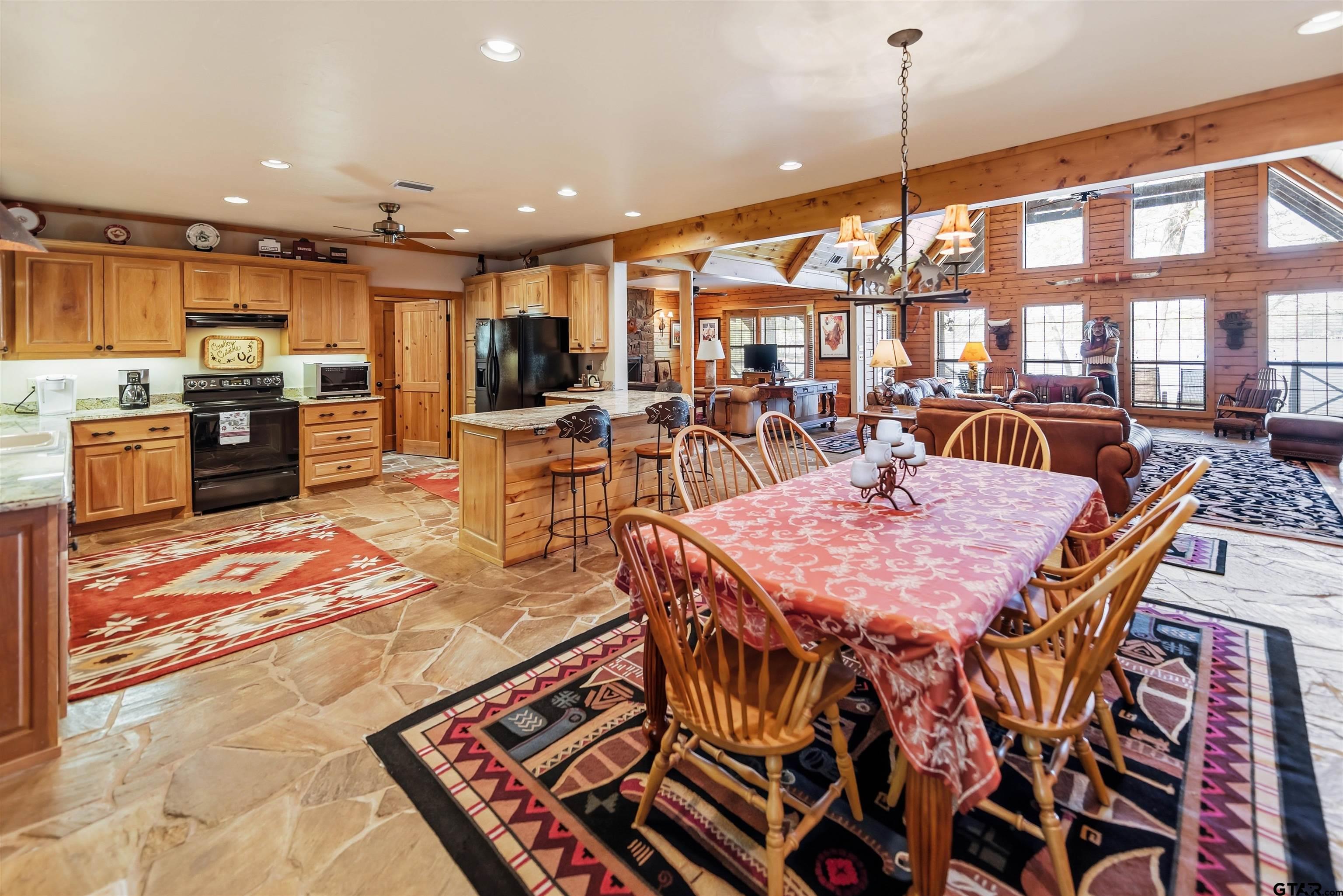 1705 Panther Creek Pass