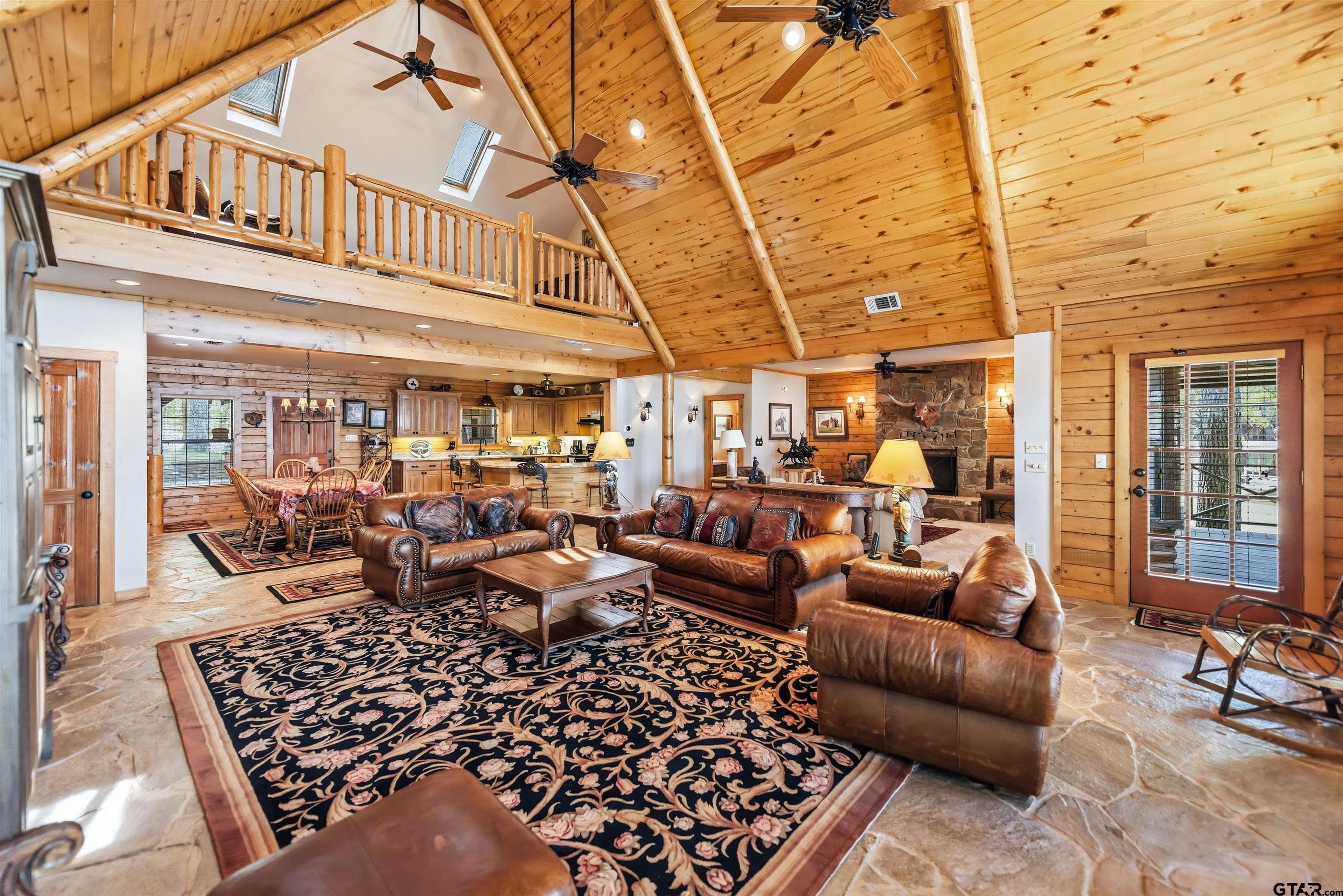 1705 Panther Creek Pass