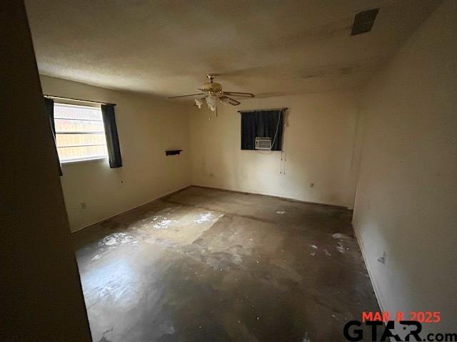 Mineola, Texas 75773, United States, 3 Bedrooms Bedrooms, ,2 BathroomsBathrooms,Residential,Active,92817