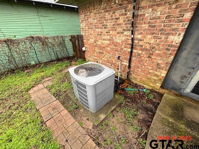 Mineola, Texas 75773, United States, 3 Bedrooms Bedrooms, ,2 BathroomsBathrooms,Residential,Active,92817