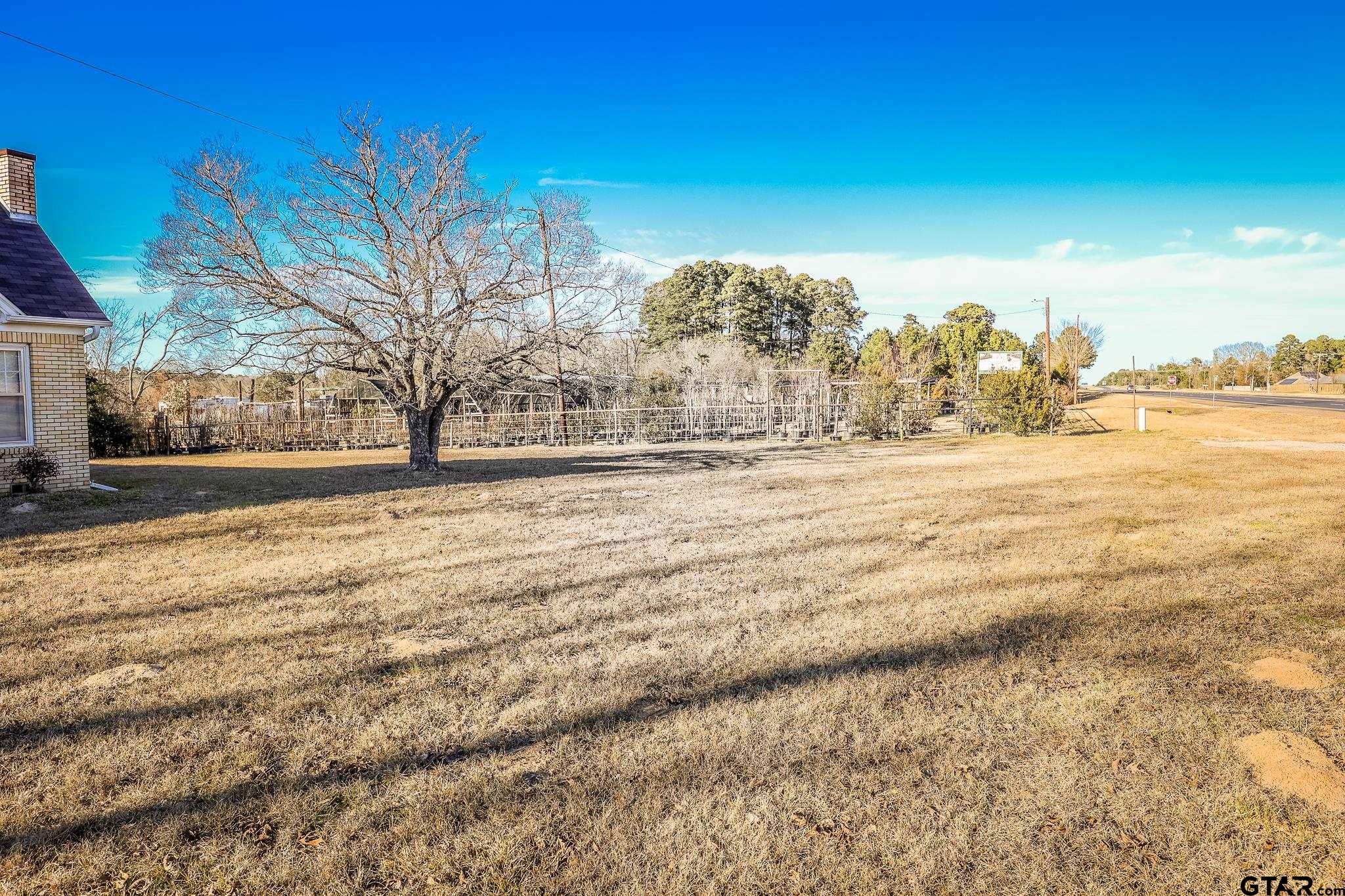 9731 N US HWY 259
