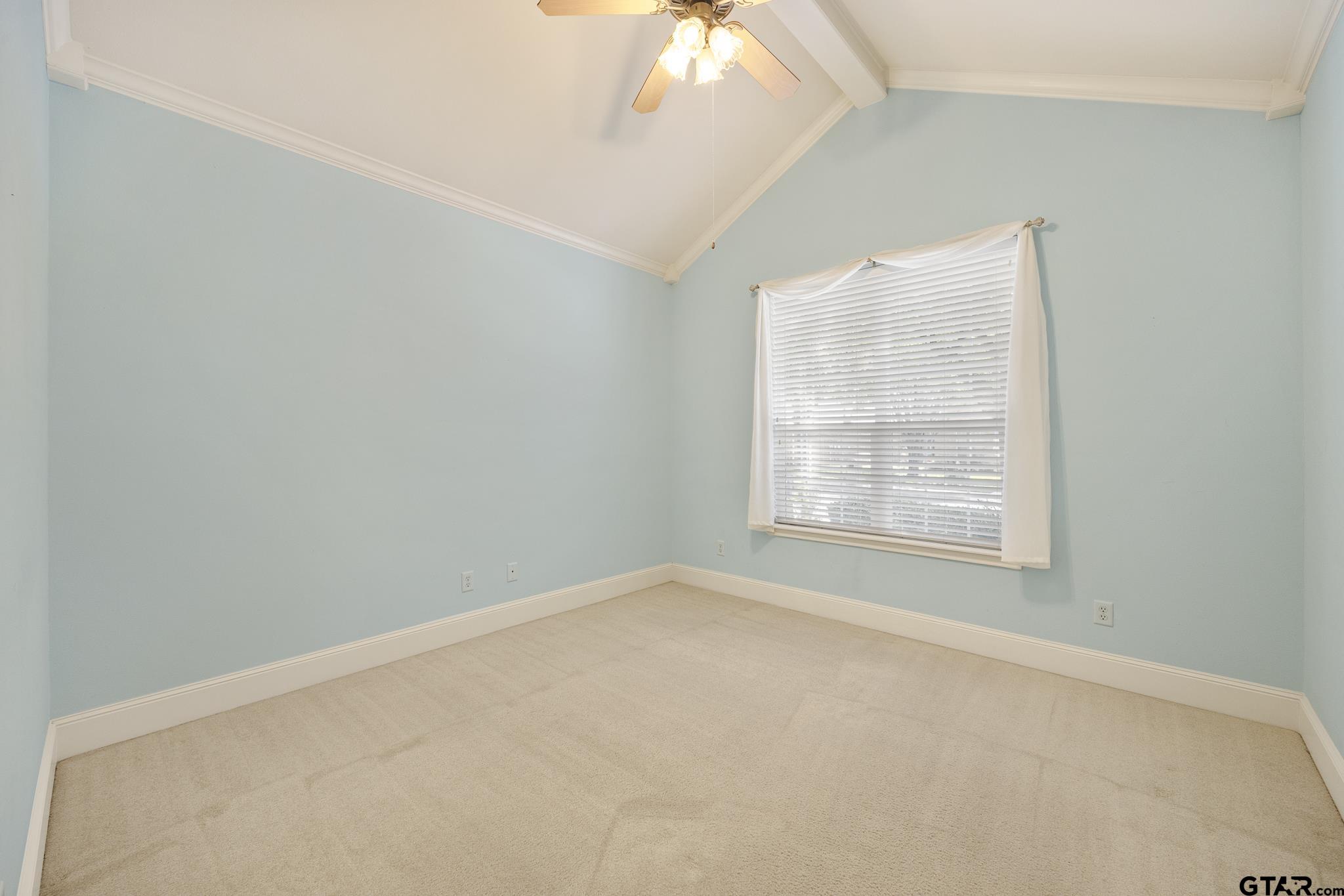 5817 Cross Creek Cir