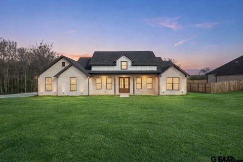 19395 Ridge Point Cir Lindale TX 75771