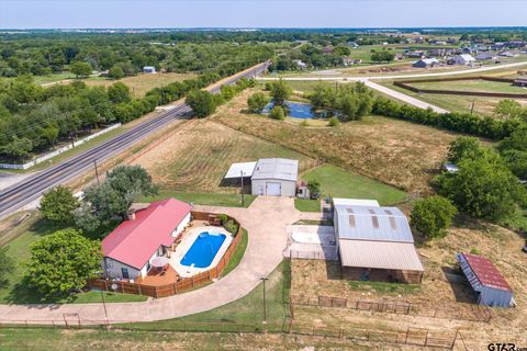 A home in Terrell