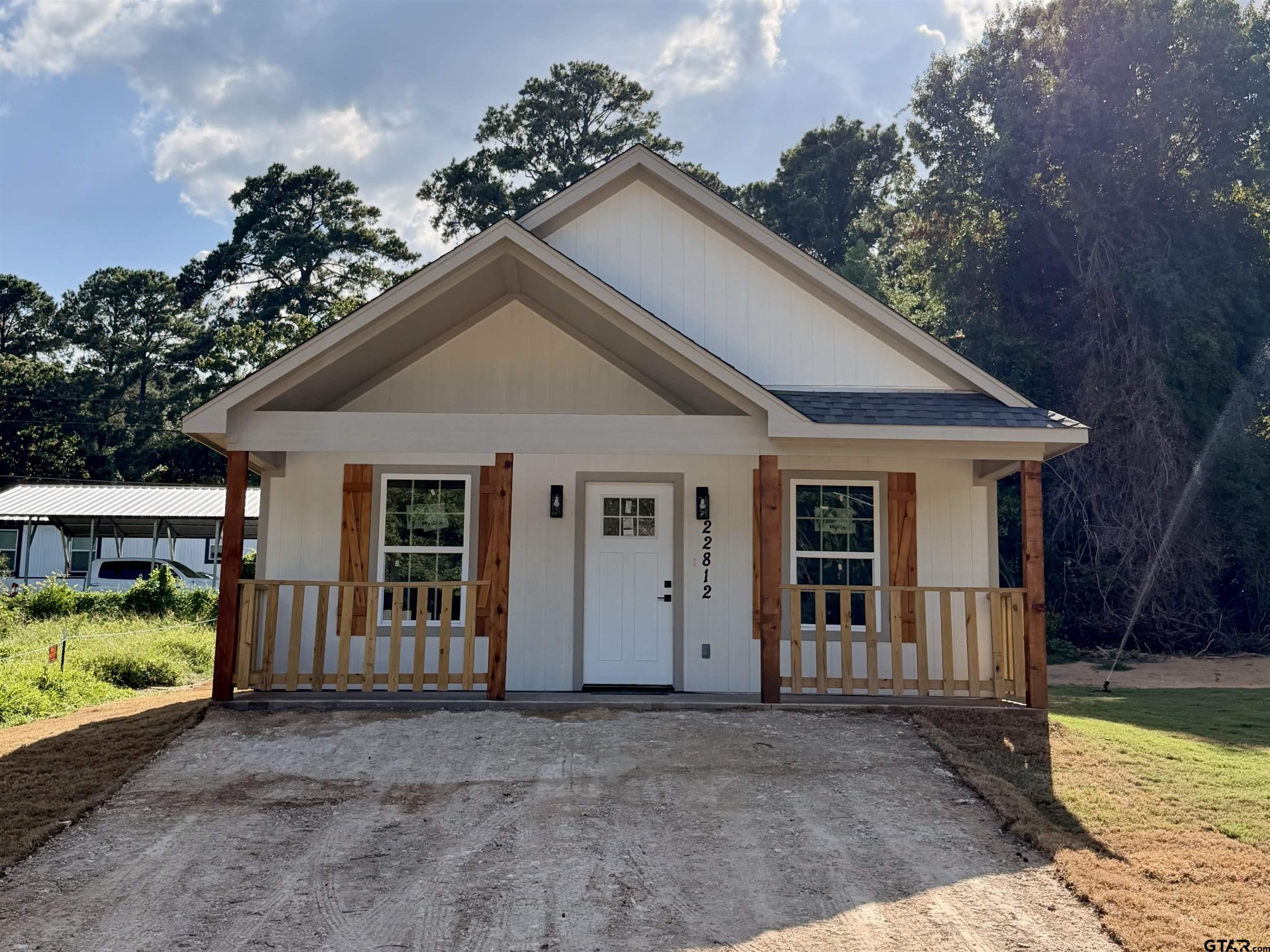 Photo 1 of 20 — 22812 Creekwood Dr, Flint, TX 75762