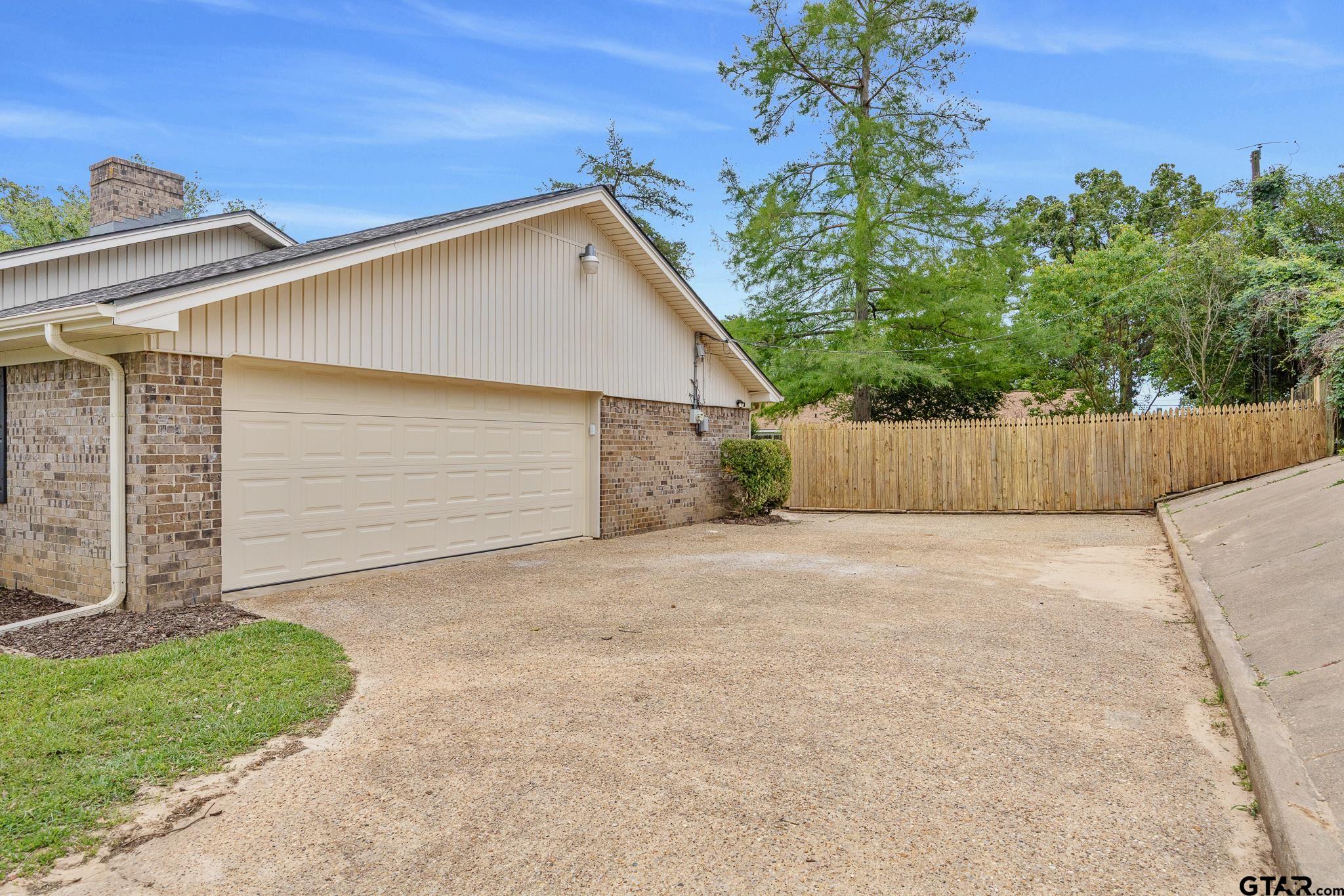 1017 David Dr.