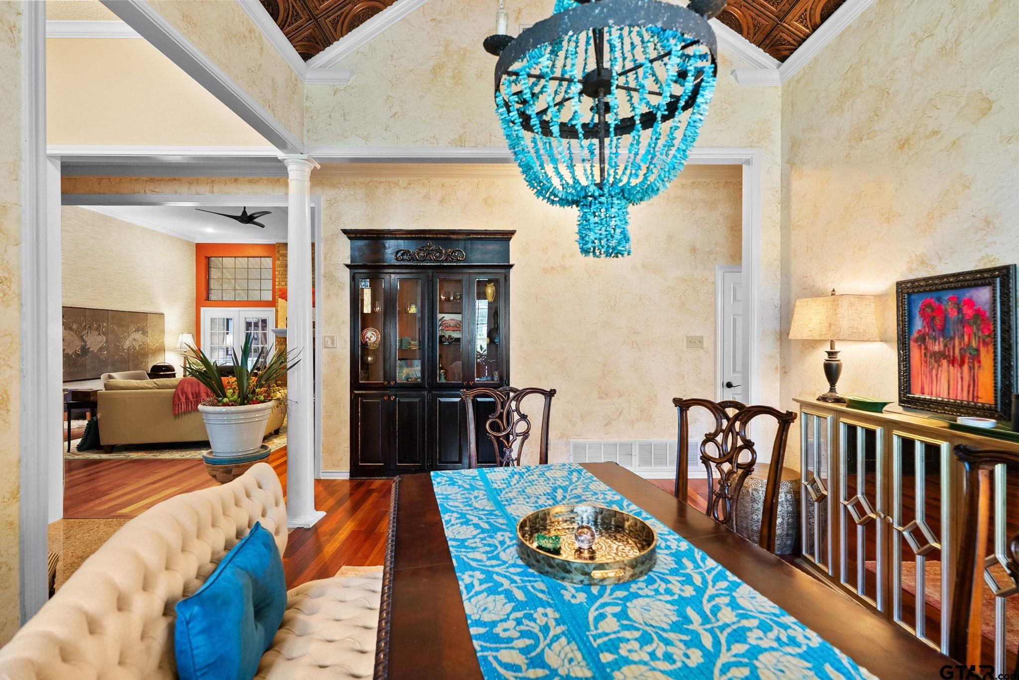 4004 Lazy Creek Drive