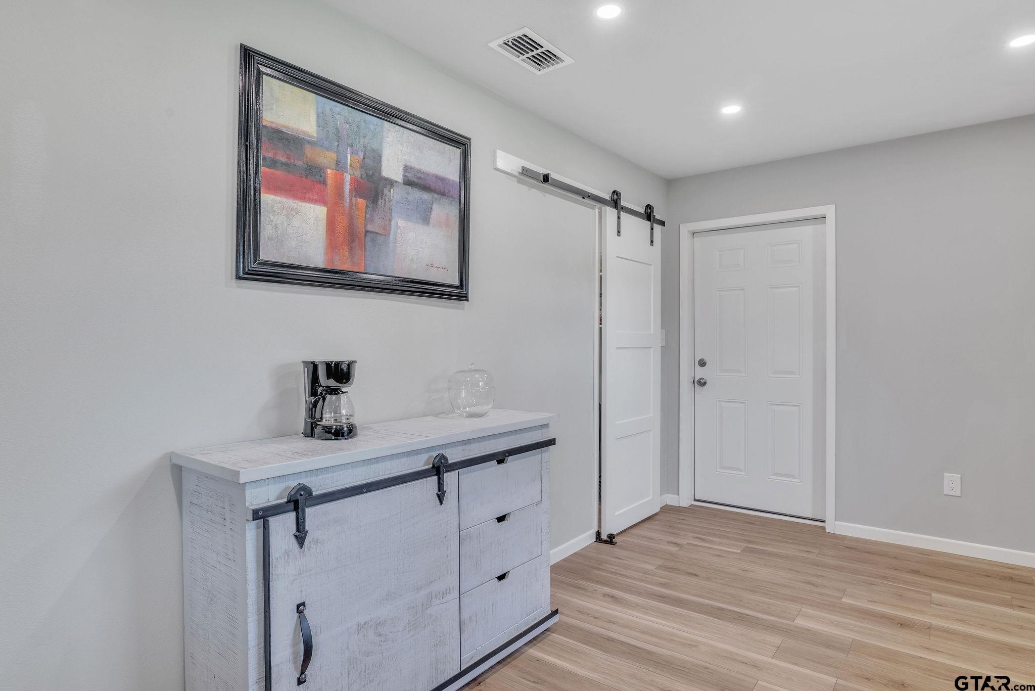 315 Bluewood Rd