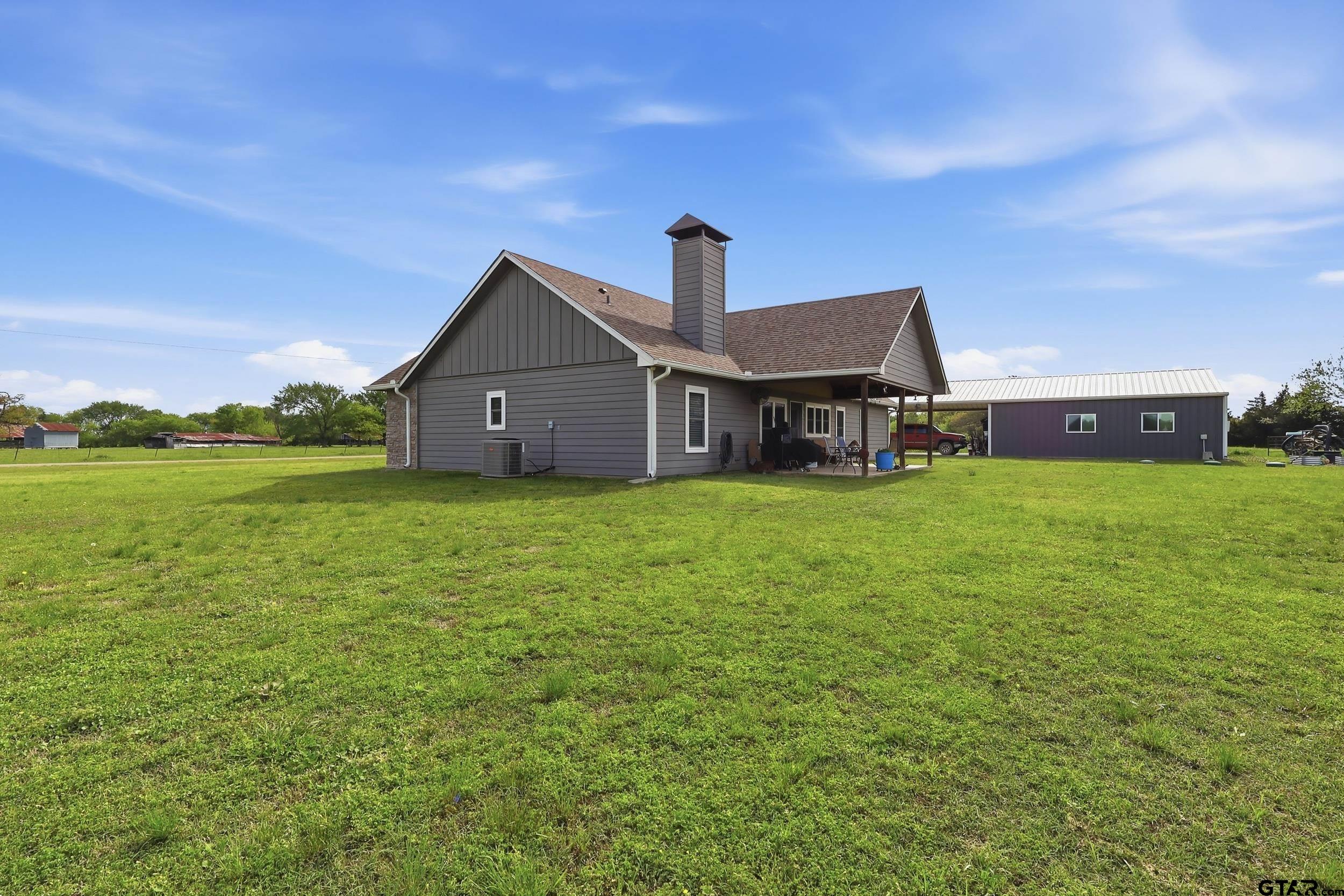 800 NE County Road 2150