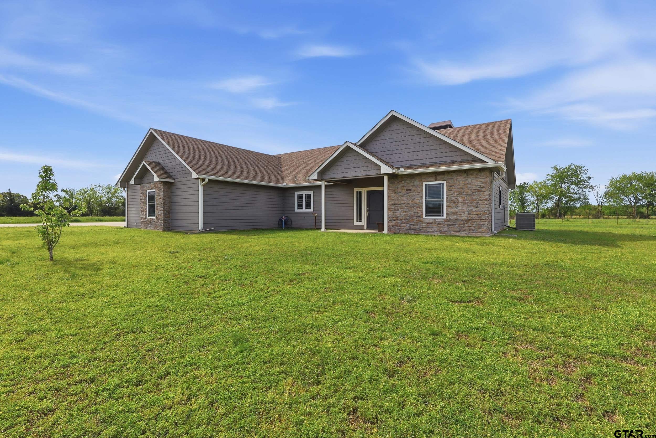 800 NE County Road 2150