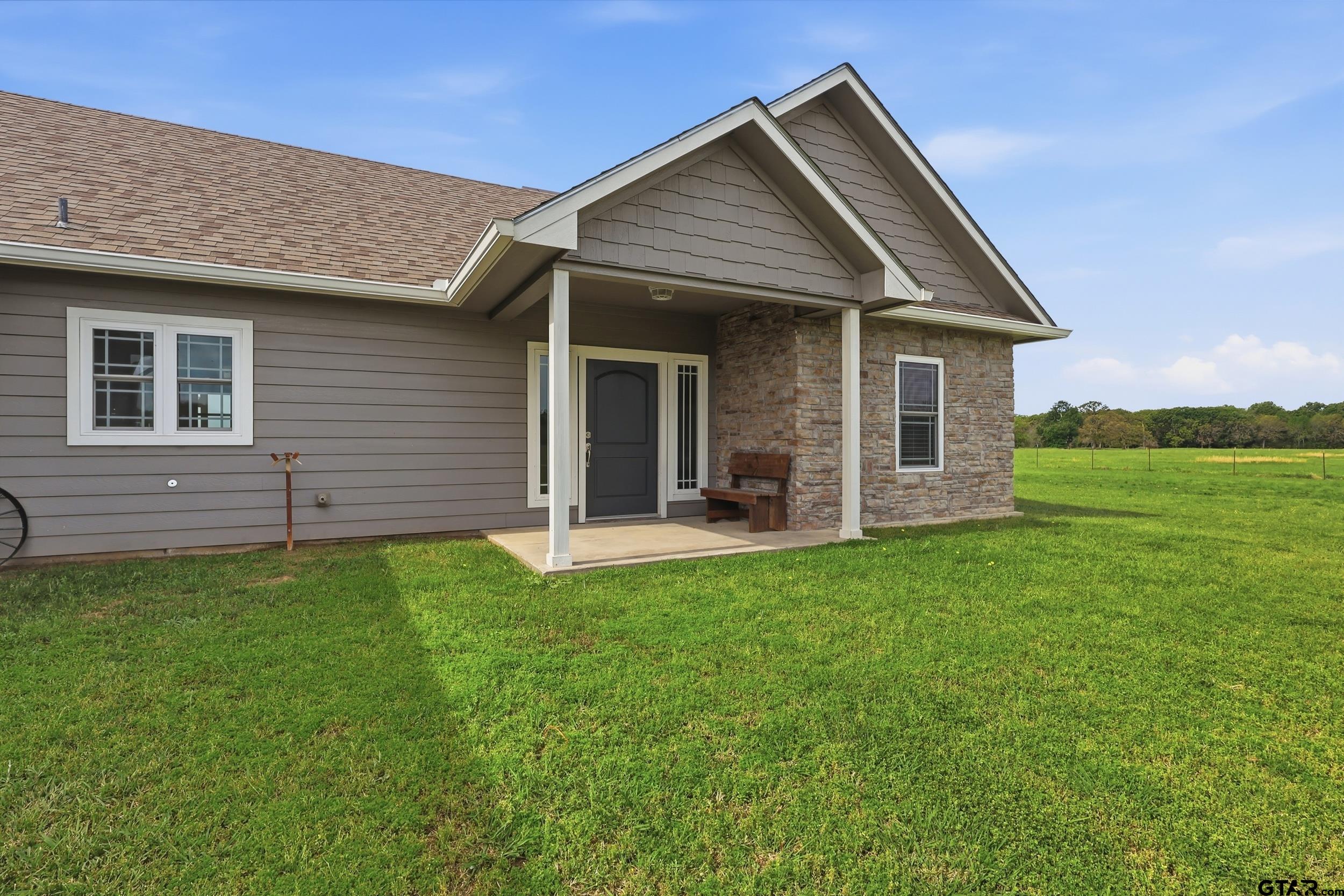 800 NE County Road 2150