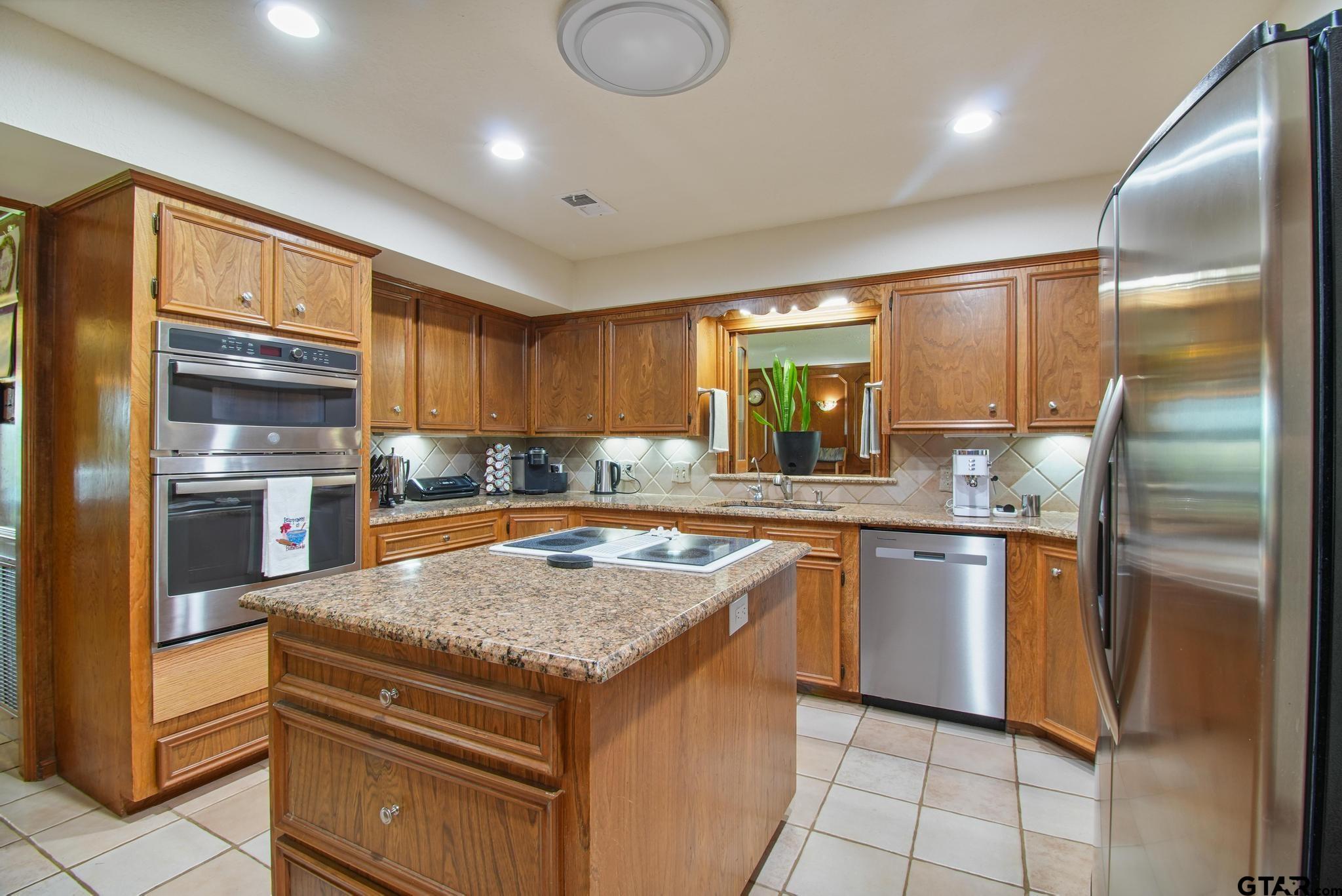 11074 W Highway 64