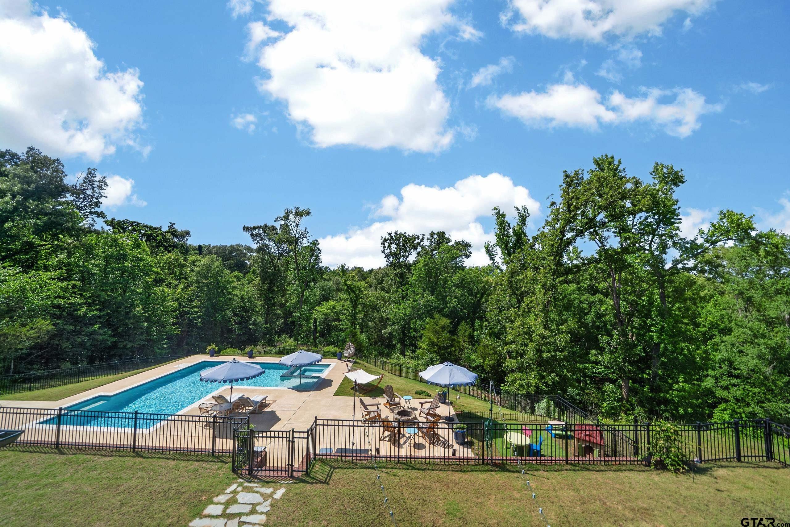 125 Lake Lou Ella