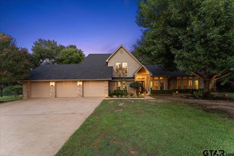 1408 E Lake Drive Gladewater TX 75647