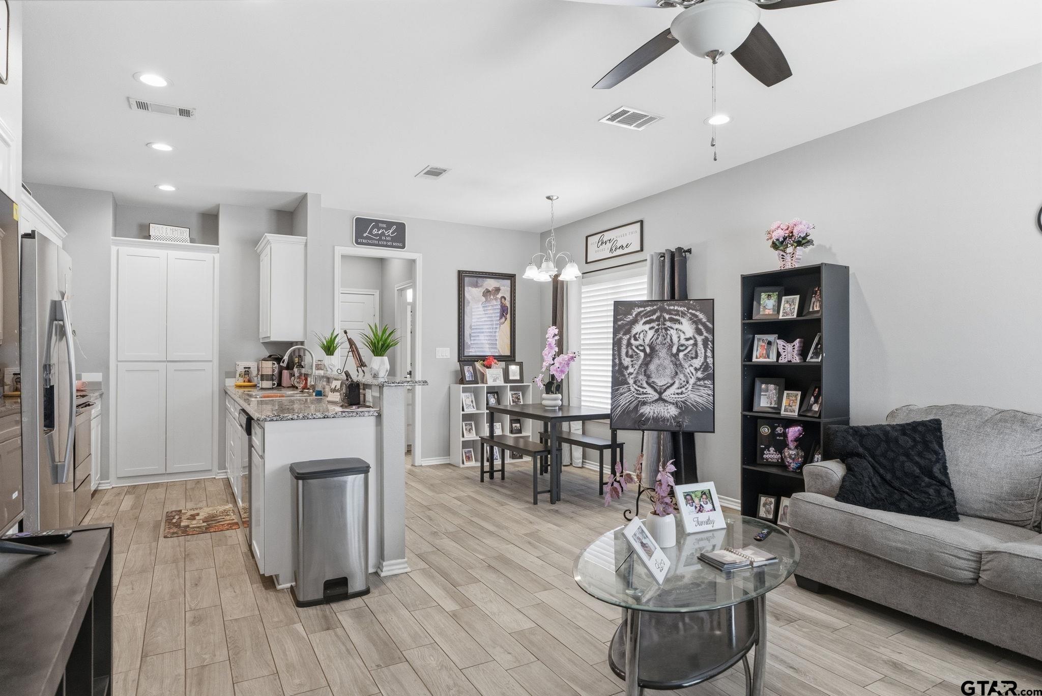 16087 & 16089 Echo Glen Dr