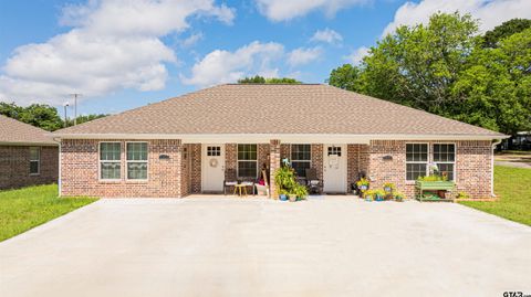 105 Francis St Hawkins TX 75765