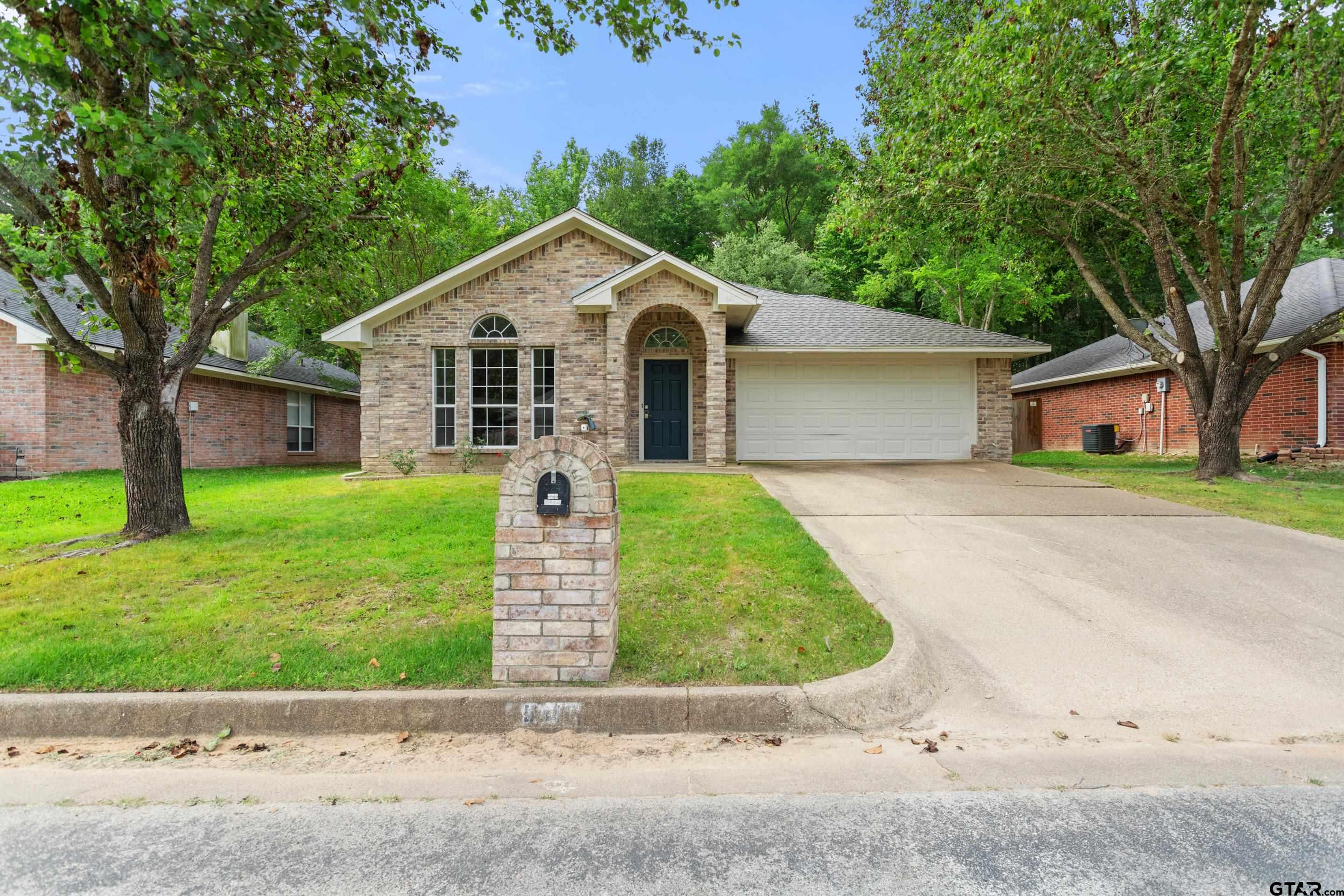 541 Frederick Cir