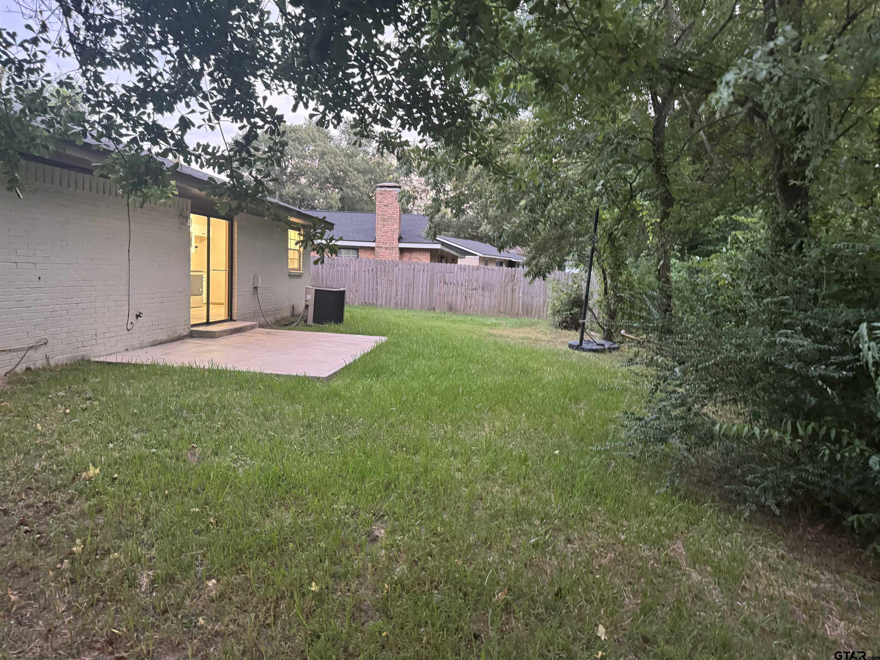 2812 cecil ave