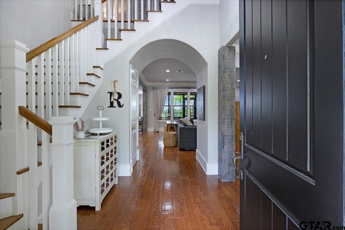 16510 Fox Run Ln.
