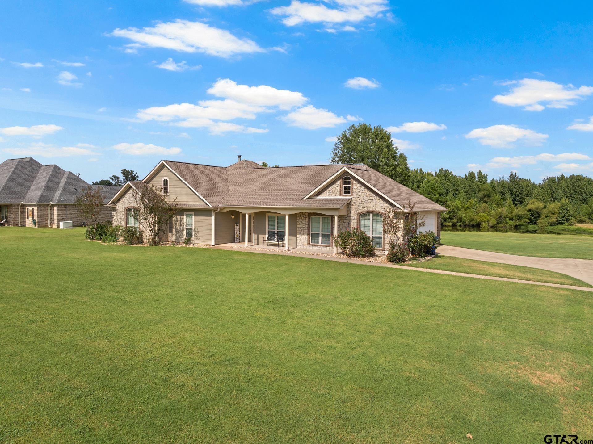 299 Private Road 54166