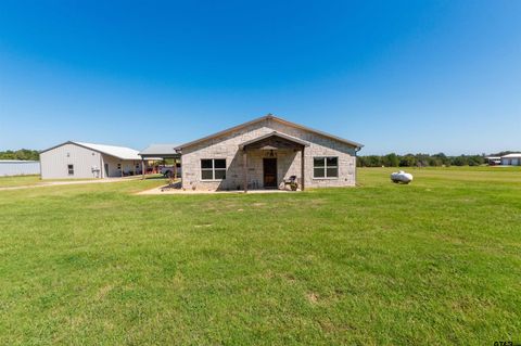 313 CR 4617 Troup TX 75789