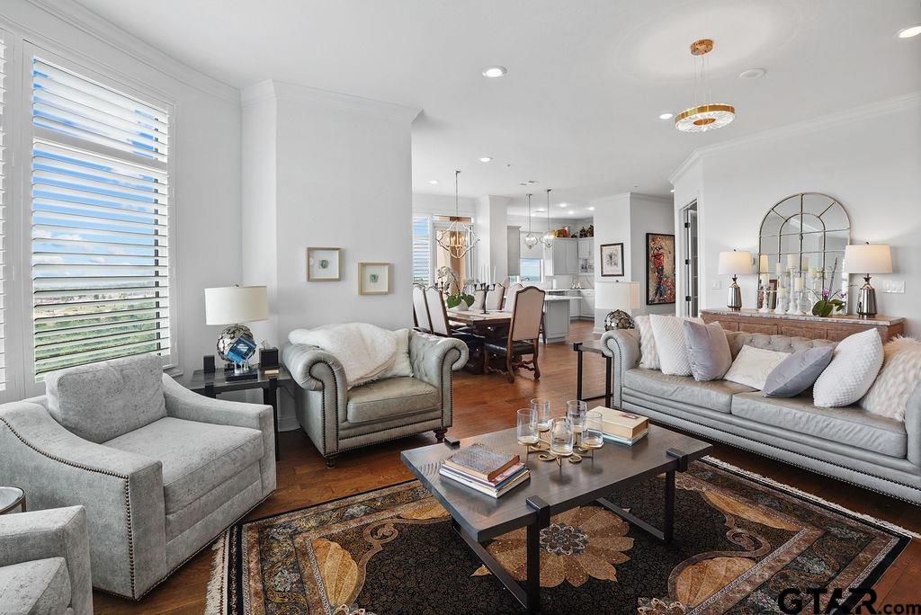 2801 Wexford PH 1306