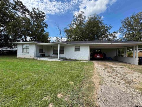 3325 FRANKSTON HIGHWAY Tyler TX 75701