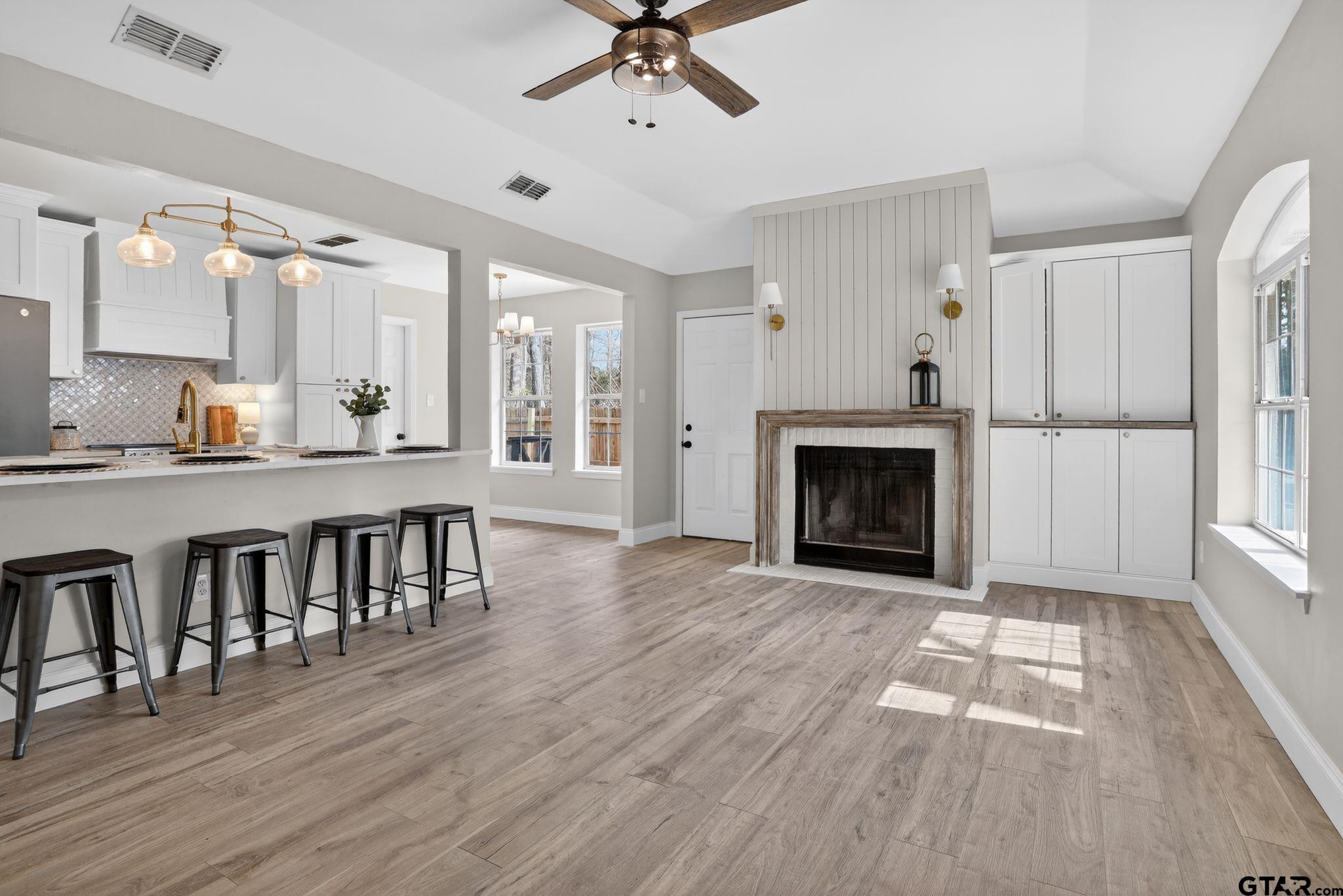 17042 Mary Martin Dr