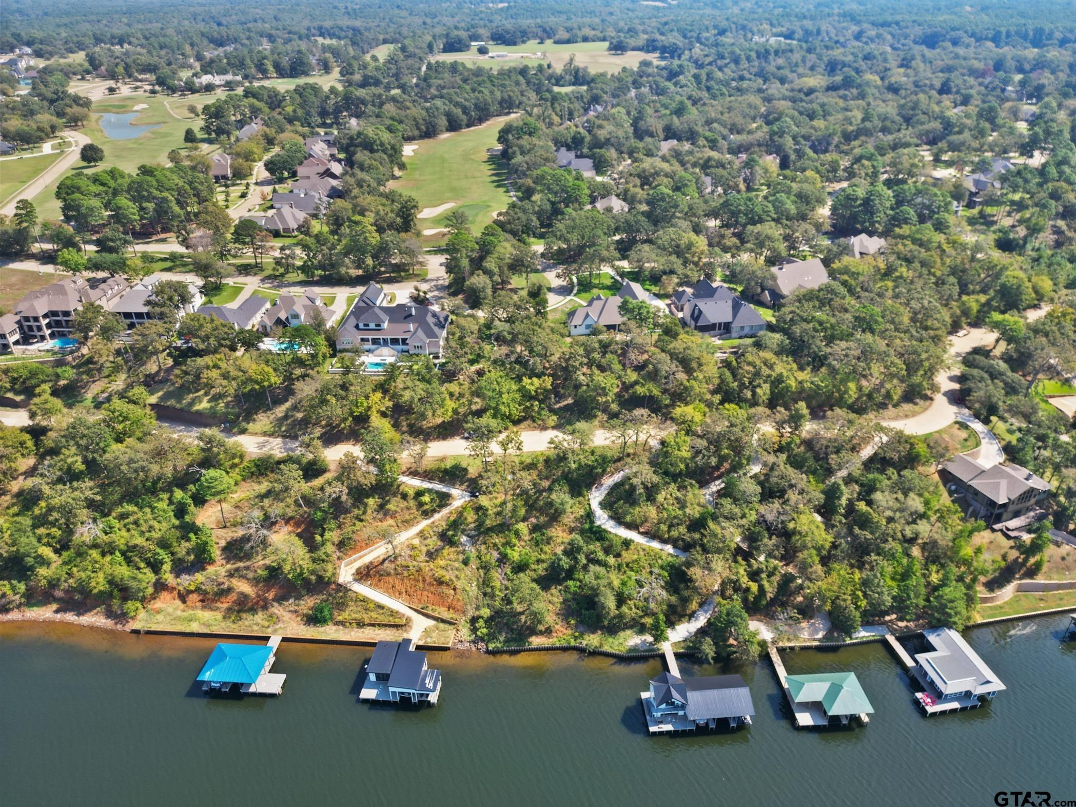 143 N Lake Bluff Drive