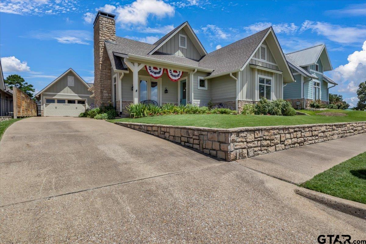 14621 Twin Pines Ln.