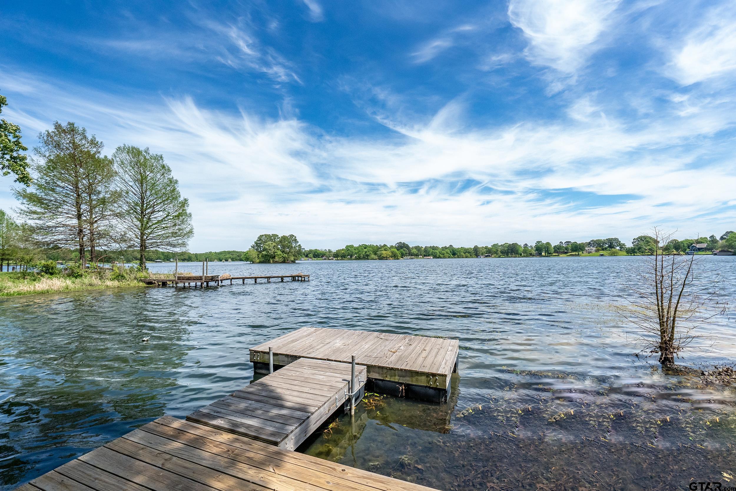 11821 West Lake Drive