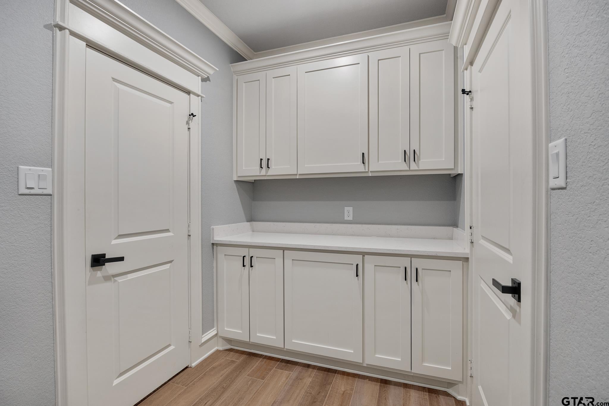 Tyler, Texas 75706, United States, 4 Bedrooms Bedrooms, ,3 BathroomsBathrooms,Residential,Active,254117