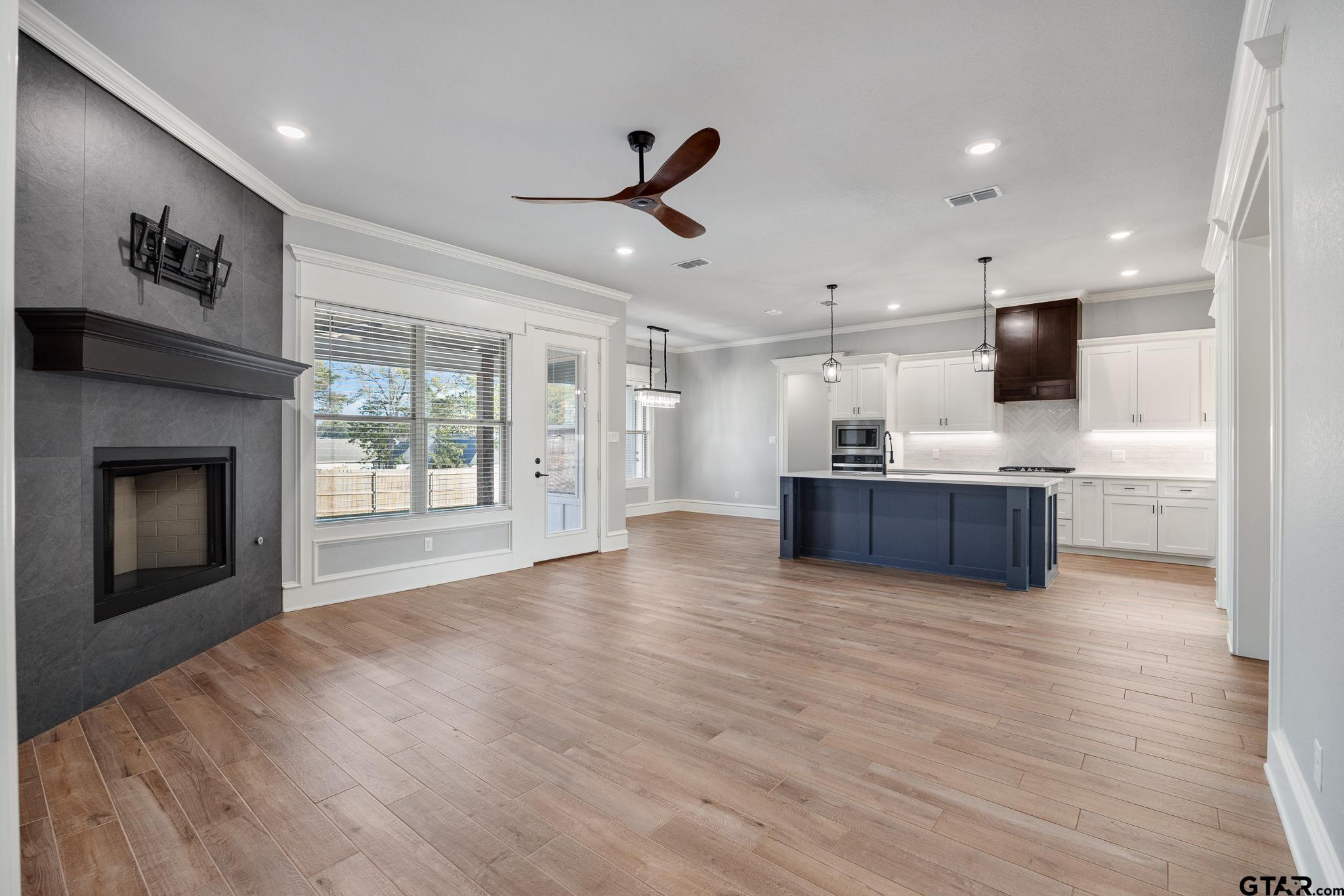 Tyler, Texas 75706, United States, 4 Bedrooms Bedrooms, ,3 BathroomsBathrooms,Residential,Active,254117