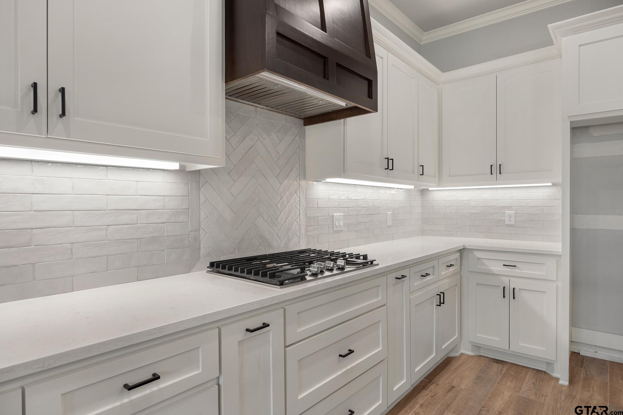 Tyler, Texas 75706, United States, 4 Bedrooms Bedrooms, ,3 BathroomsBathrooms,Residential,Active,254117