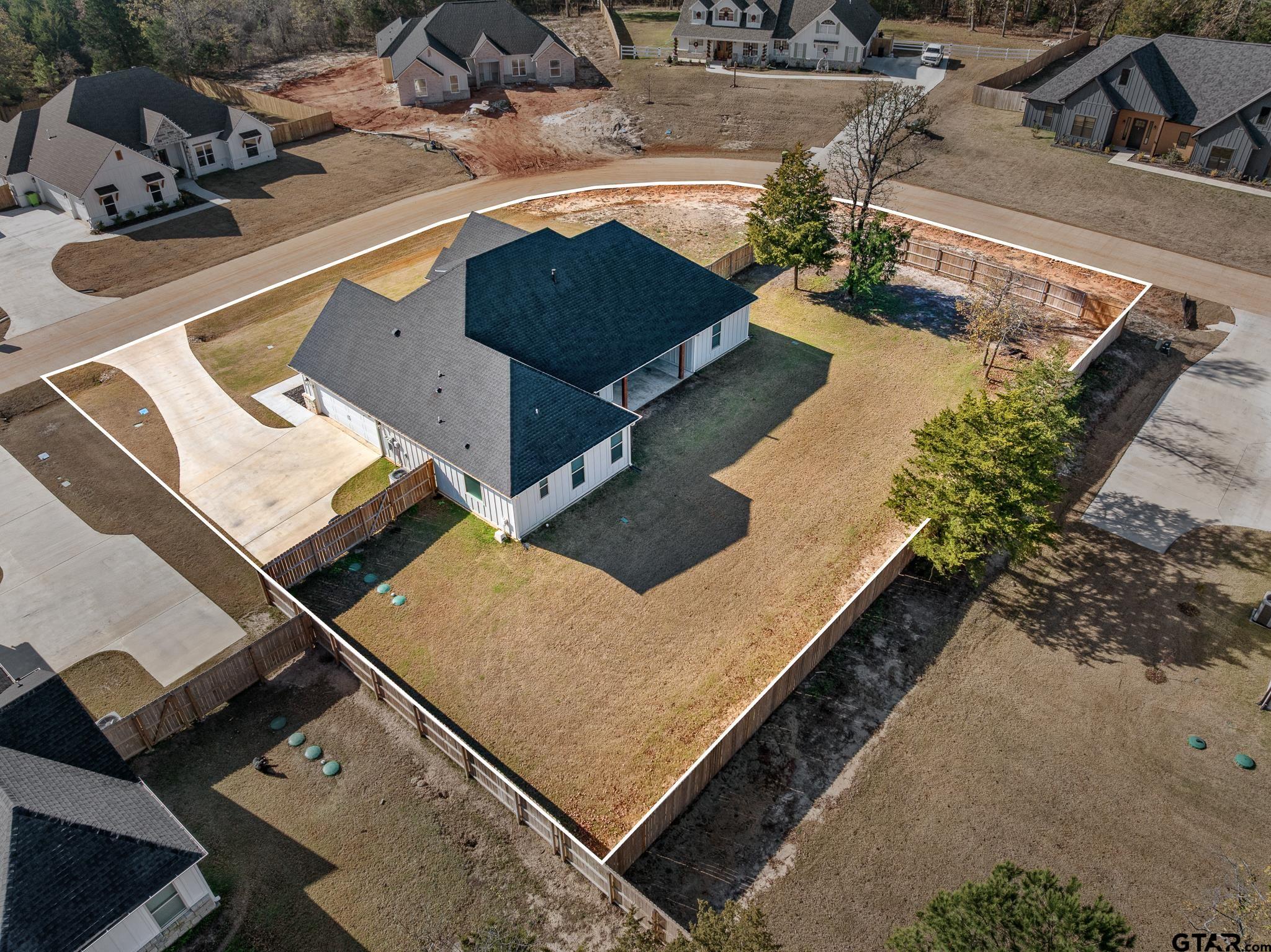 Tyler, Texas 75706, United States, 4 Bedrooms Bedrooms, ,3 BathroomsBathrooms,Residential,Active,254117