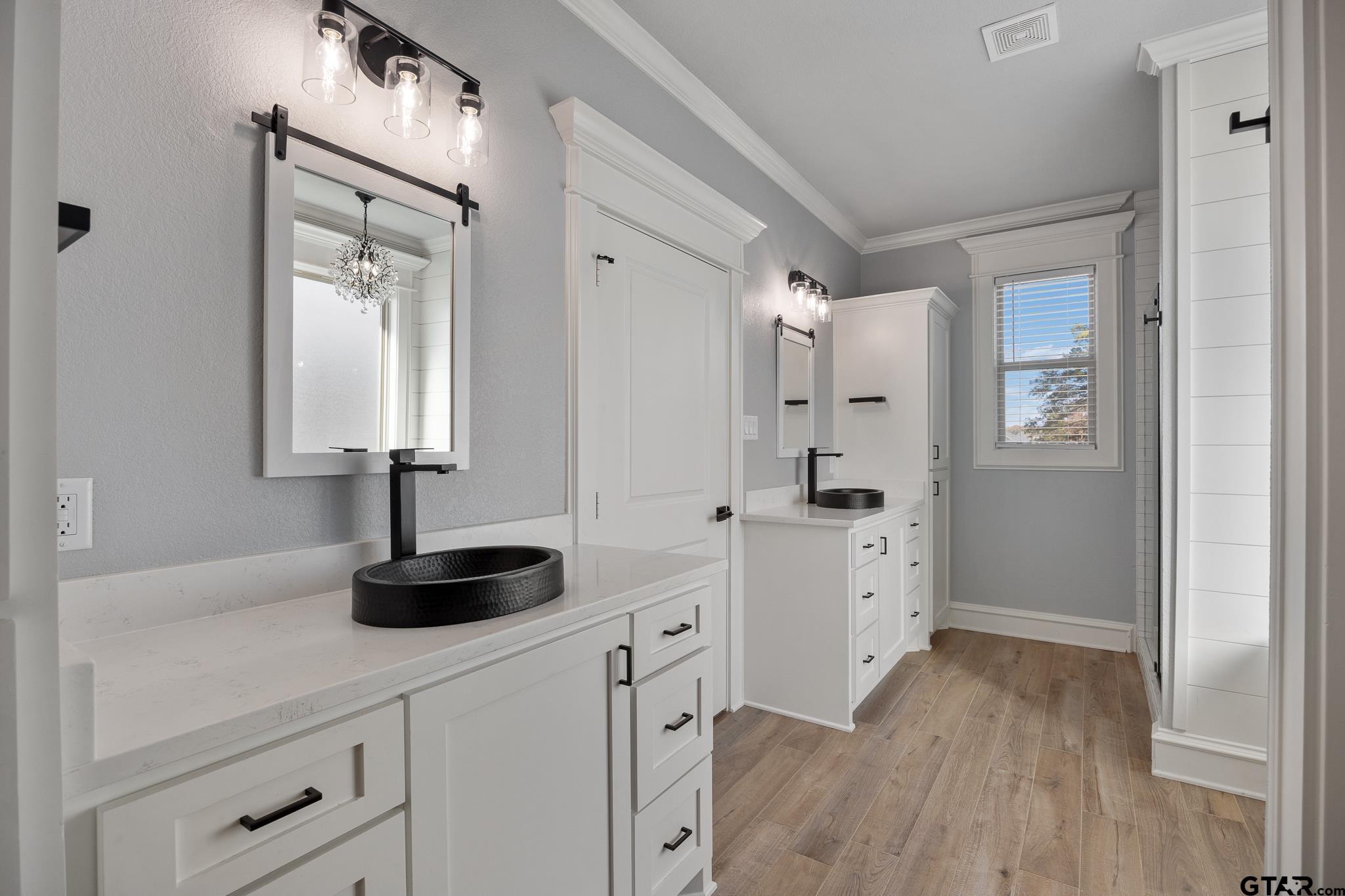 Tyler, Texas 75706, United States, 4 Bedrooms Bedrooms, ,3 BathroomsBathrooms,Residential,Active,254117