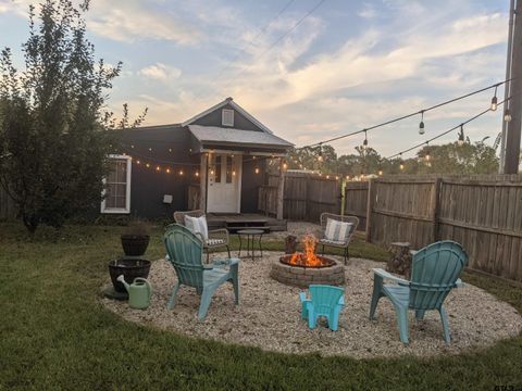 12202 CR 4122 Lindale TX 75771