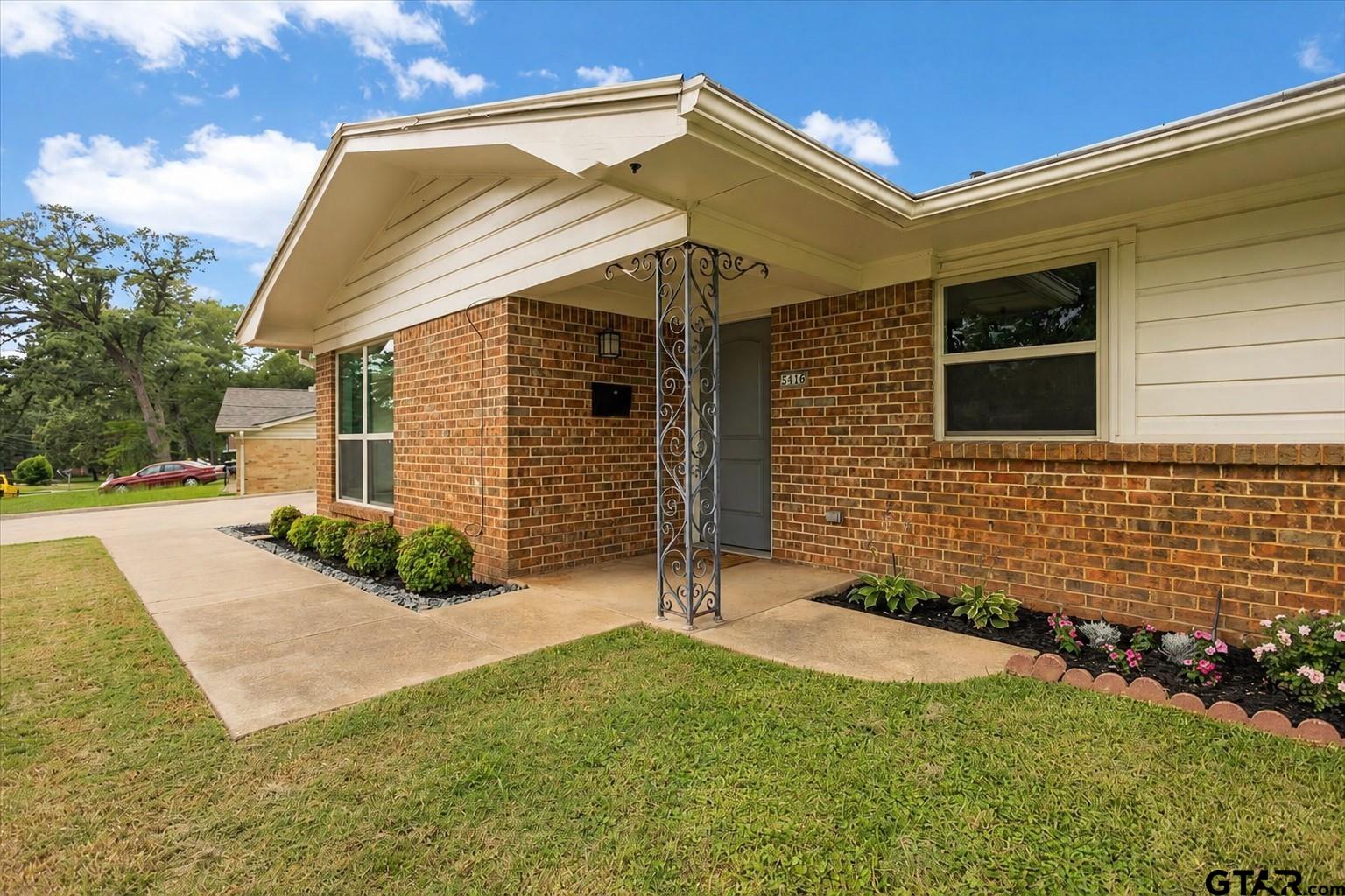 3416 Timberlane Drive