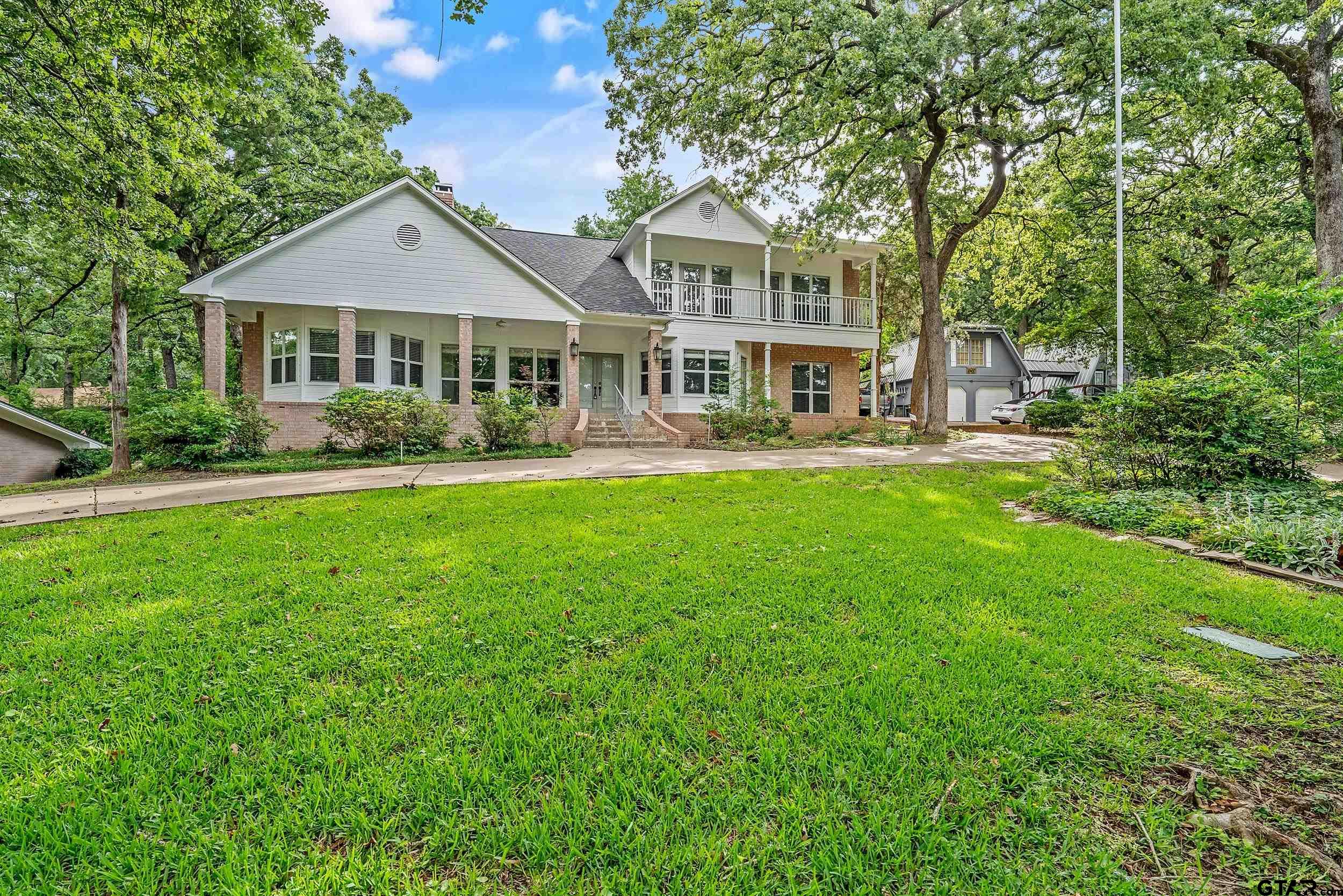 519 Hideaway Lane East