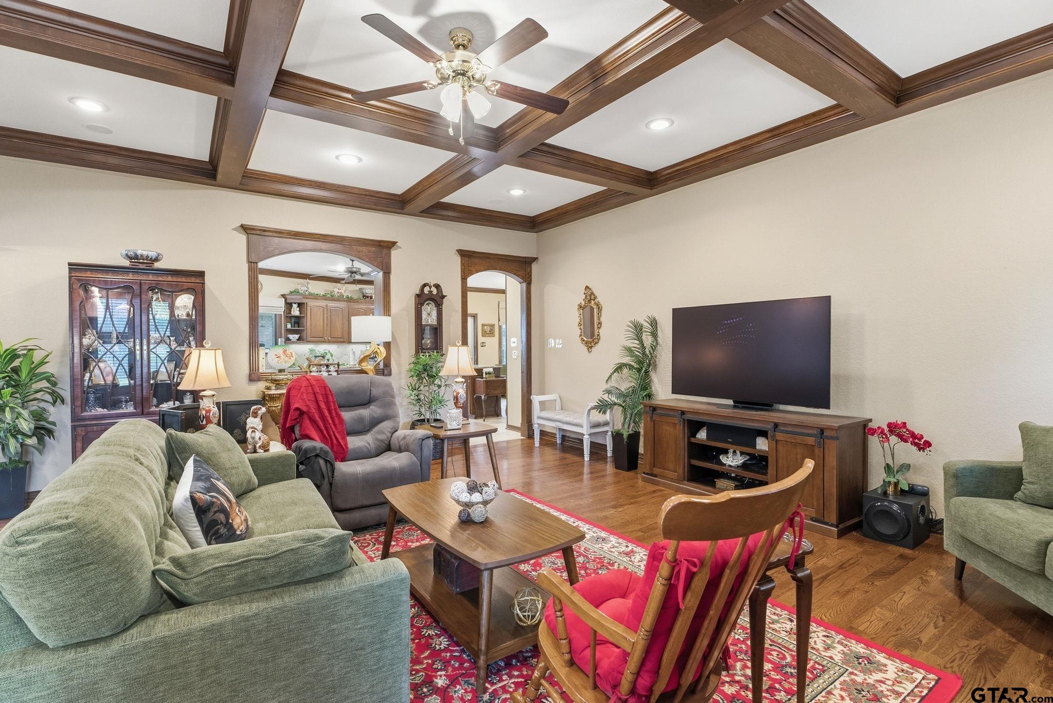 1101 Garden Park Cir