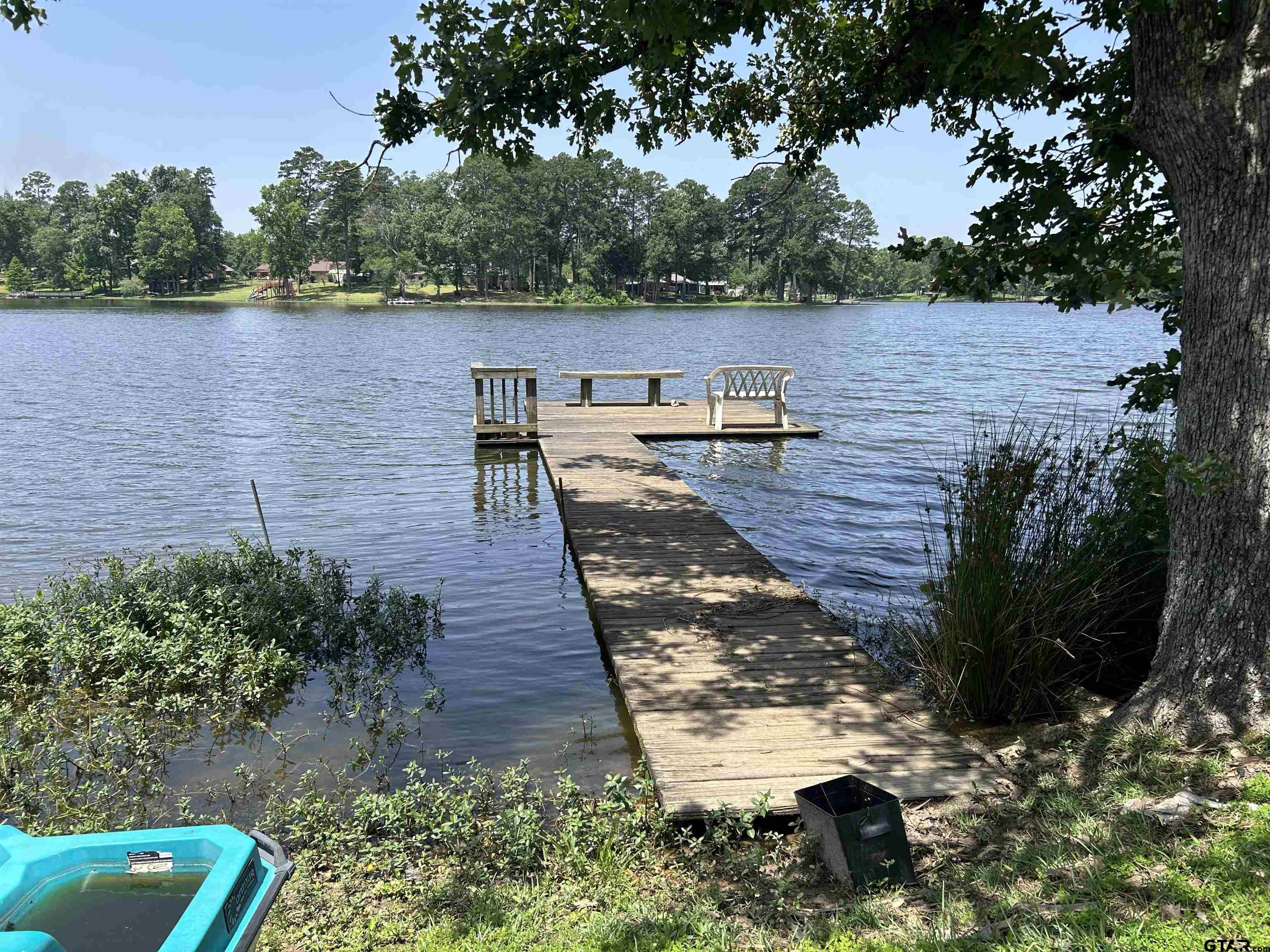 7892 LAKESHORE DR.