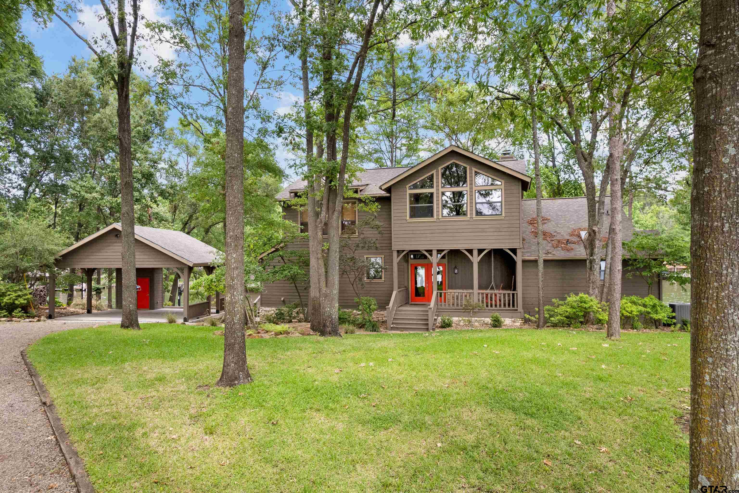 785 Windy Point Drive