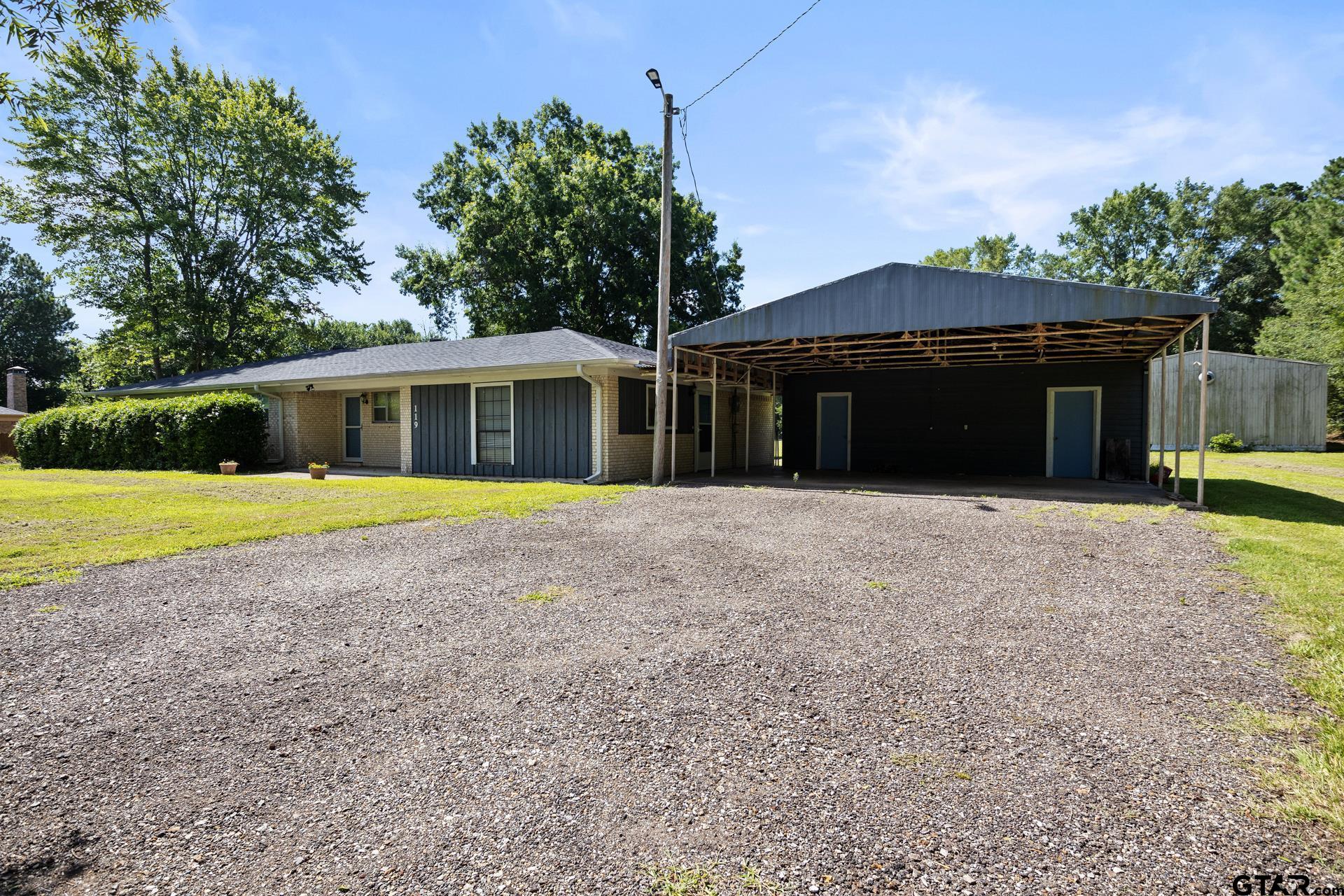 119 W Billy Daniels Parkway