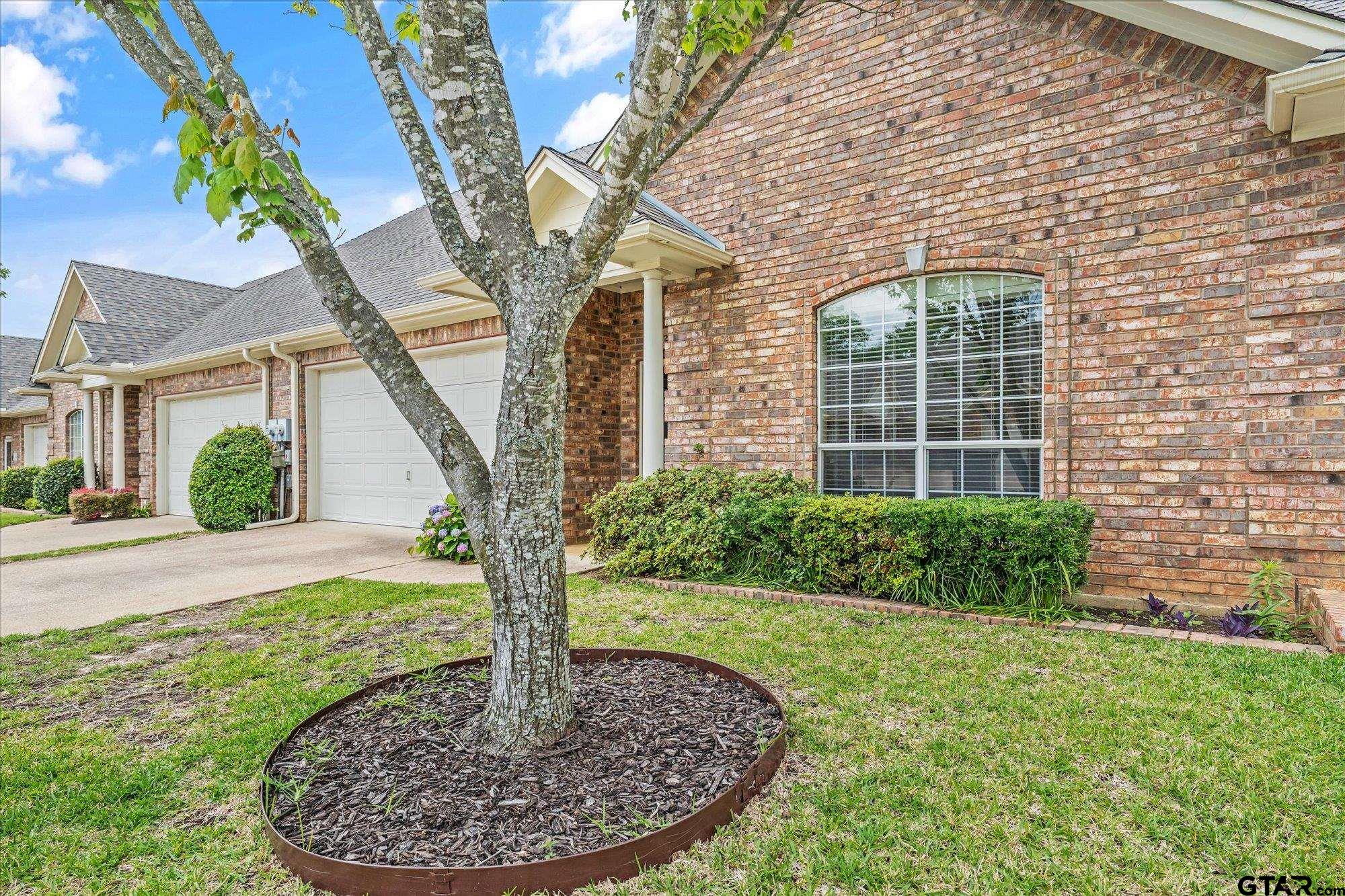 2413 DIETZ LANE