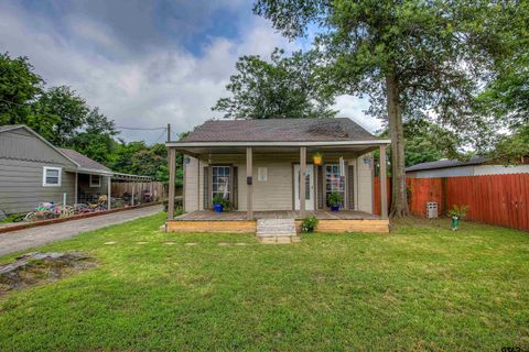 A home in Sulphur Springs