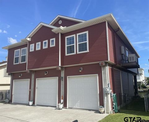 26 N Flamingo La Marque TX 77568