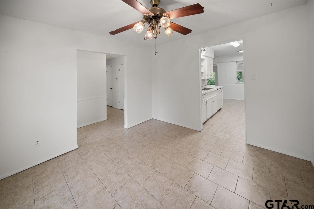 856 Avenue A