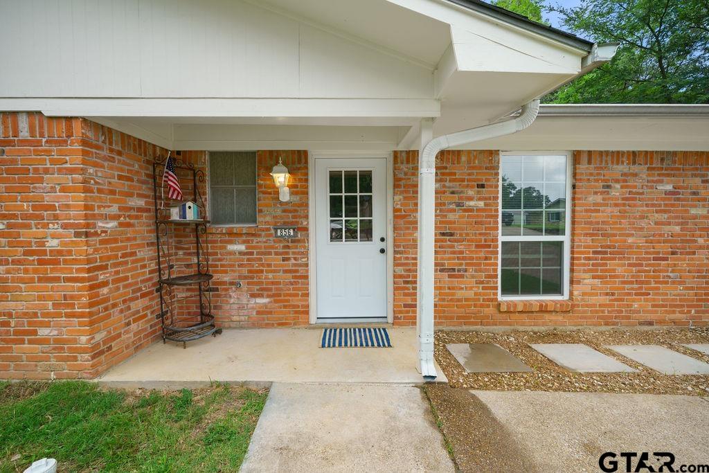 856 Avenue A